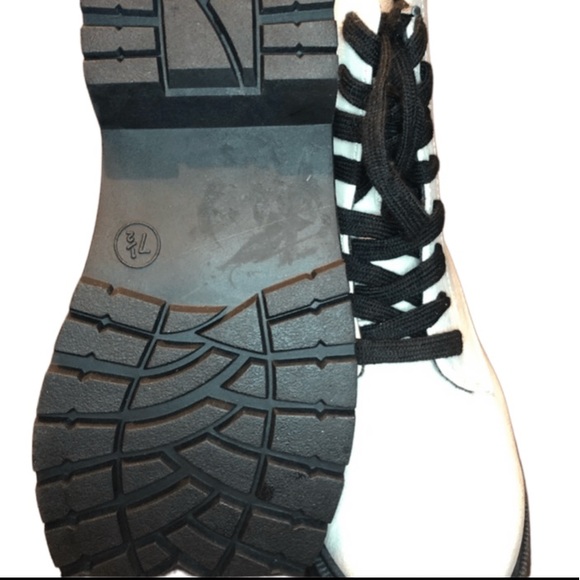 Report Cream Boots 7.5 - Picture 6 of 9